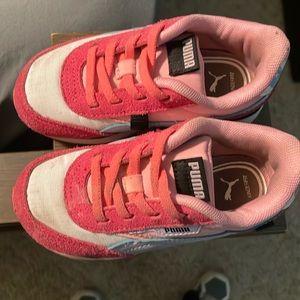 Pink puma size toddler 9C
